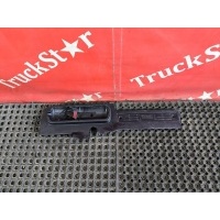 Накладка порога правая Renault T 7484527782