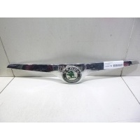 Молдинг капота VAG Fabia (2007 - 2015) 5J0853633