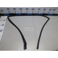 Уплотнитель двери Land Rover Range Rover III (LM) (2002 - 2012) CGE000315