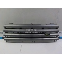 Решетка радиатора Land Rover Range Rover III (LM) (2002 - 2012) DHB500150LPO