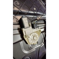 Моторчик стеклоподъемника задний правый Audi Q7 4L 2008 4L0959802B