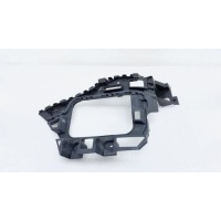 Кронштейн бампера Volkswagen Touareg NF 2014 7P6807375B, 7P6807393