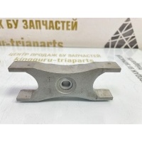 Кронштейн форсунки Volkswagen Tiguan 1 5N1 рестайлинг 2014 03L130216A