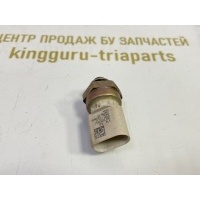 Датчик давления масла ДВС Volkswagen Touareg 3 CR7 до рестайлинг 2020 06E906054J
