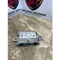 Блок управления беспроводным зарядным устройством Land Rover Range Rover L460 2023 M9D314E400DA, LR139861, M9D314E400DA, J9C22663