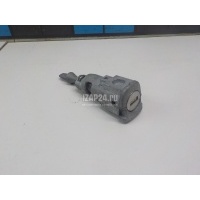 Вставка замка двери прав. VAG Tiguan (2007 - 2011) 107837168VB