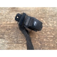 Кнопка стеклоподъемника Kia Rio 1 2003 621W03620