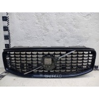 Решётка радиатора 2 R-Design