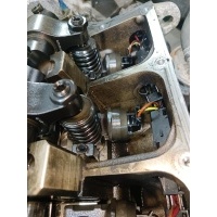 Форсунка Volkswagen Passat 2002 038130073BA