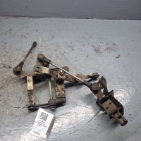 МЕХАНИЗМ ПЕРЕКЛЮЧЕНИЯ ПЕРЕДАЧ Volkswagen Bora 2000 1J0711085B,1J0711202D,1J0711183E