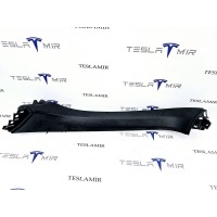 Обшивка крышки багажника Tesla Model X 2018 1037902-00,1037903-00,1053207-00