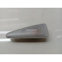 Повторитель на крыло правый белый Renault Symbol II (2008 - 2012) 8200602765