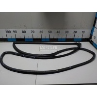 Уплотнитель двери Toyota Land Cruiser (150)-Prado 2009 6787260130