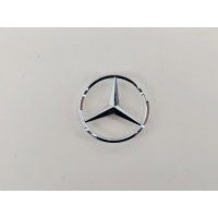 эмблема Mercedes CLA C117 A1178170016