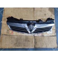Решетка радиатора opel zafira b рестайлинг 13247327
