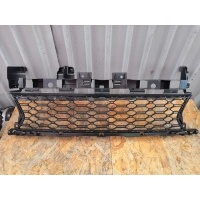 Заглушка (решетка) в бампер передний Renault Sandero 2 2015 622542293R
