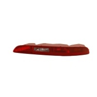 Audi q3 11 - фара задняя в бампер лампы правый 8u0945096