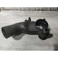 Патрубок воздушного фильтра Audi A4 B5 1999 078133357K,39/15268904