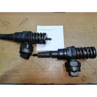 Форсунка Volkswagen Passat B5 2002 038130073F