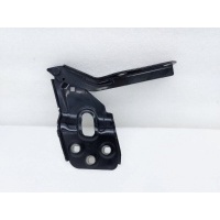 Петля капота Volkswagen Touareg NF 2014 7P6823301