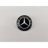 эмблема Mercedes CLA C117 A0008171801