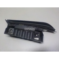 Кронштейн фары противотуманной правой Toyota LX 570 2007 8148160090
