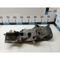 Кронштейн генератора Renault Sandero (2009 - 2014) 688300553R