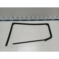 Уплотнитель стекла двери Renault Sandero (2009 - 2014) 8200950228