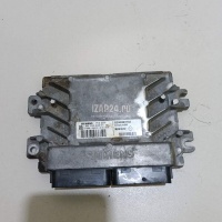 Блок управления двигателем Renault Sandero (2009 - 2014) 8200483732