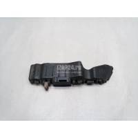 Кронштейн переднего бампера правый Hyundai-Kia Solaris (2010 - 2017) 865141R000