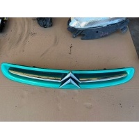Решетка радиатора капота citroen xsara picaso 1999 - 2004 9632099177