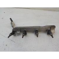 Рампа топливная Toyota Auris 2010-2012 2381447020