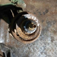 Стойка подвески передняя Volkswagen Golf 4(1997-2004) 2001 1j0413031