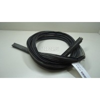 Уплотнитель двери VAZ Lada Largus 2012 6001549465