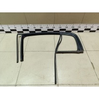 Уплотнитель стекла двери VW Golf V Plus 2005-2014 5M0839431D5AP