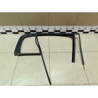 Уплотнитель стекла двери VW Golf V Plus 2005-2014 5M0839432D5AP