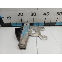 Кронштейн усилителя переднего бампера правый BMW 3-serie F30/F31/F80 (2011 - 2020) 51118051190