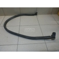Уплотнитель капота Renault Duster 2012 668300019R