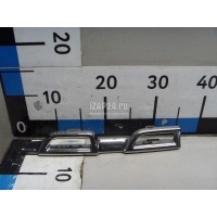 Накладка на решетку радиатора Renault Duster 2012 623876482R