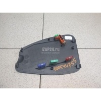 Крышка блока предохранителей Renault Duster 2012 8200735470