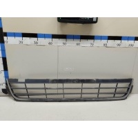 Решетка в бампер центральная VAG Sharan 2010 7N08536779B9