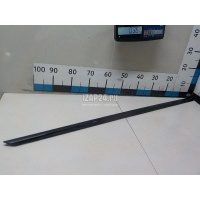 Накладка стекла переднего правого Land Rover Range Rover IV 2013 LR034033