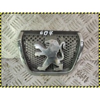 Решетка радиатора Peugeot 607 2001
