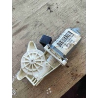 Моторчик стеклоподъемника передний левый Volkswagen Passat B5 1999 3B4837751A