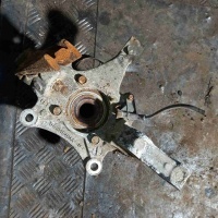Ступица передняя левая Dodge Grand Caravan 2003 04694949aa