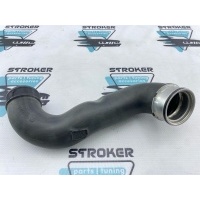 Патрубок интеркулера BMW 1-Series E82 2009 13717590304