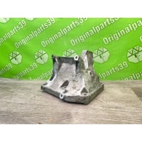 Кронштейн компрессора кондиционера Mercedes-Benz E-Class W124 4MATIC 1994 A1031310935, 1031310935