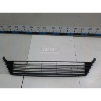 Решетка в бампер центральная Toyota Corolla E18 2013 5311202690