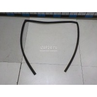 Уплотнитель стекла двери Toyota Corolla E18 2013 6815202300