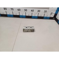 Кронштейн переднего бампера правый Land Rover Range Rover Sport 2013 LR137523
